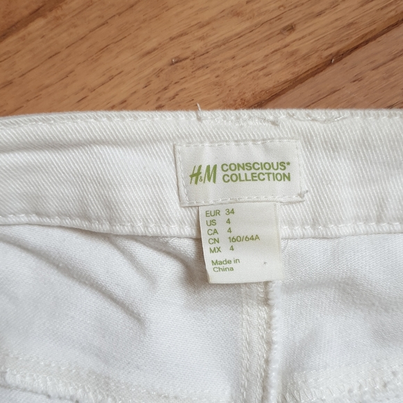 Off white soft H&M conscious pants - Picture 2 of 4